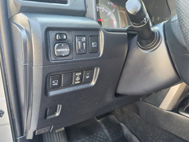 Used 2022 Toyota 4Runner Limited AWD/4WD image 25
