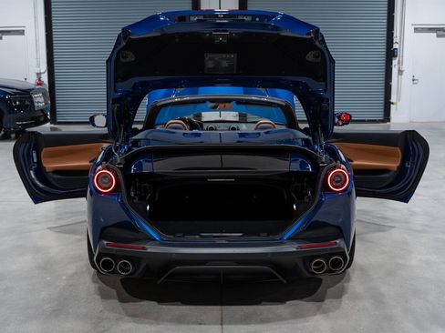 Used 2020 Ferrari Portofino image 46