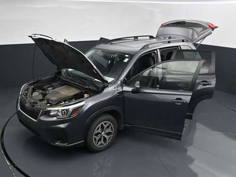 Used 2020 Subaru Forester Premium AWD/4WD image 26