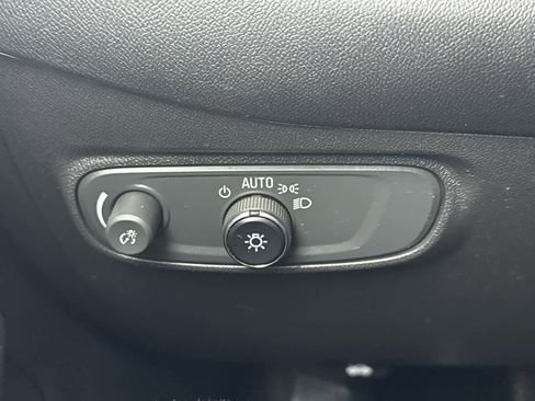 Used 2023 Chevrolet Equinox RS w/ RS Leather Package image 25