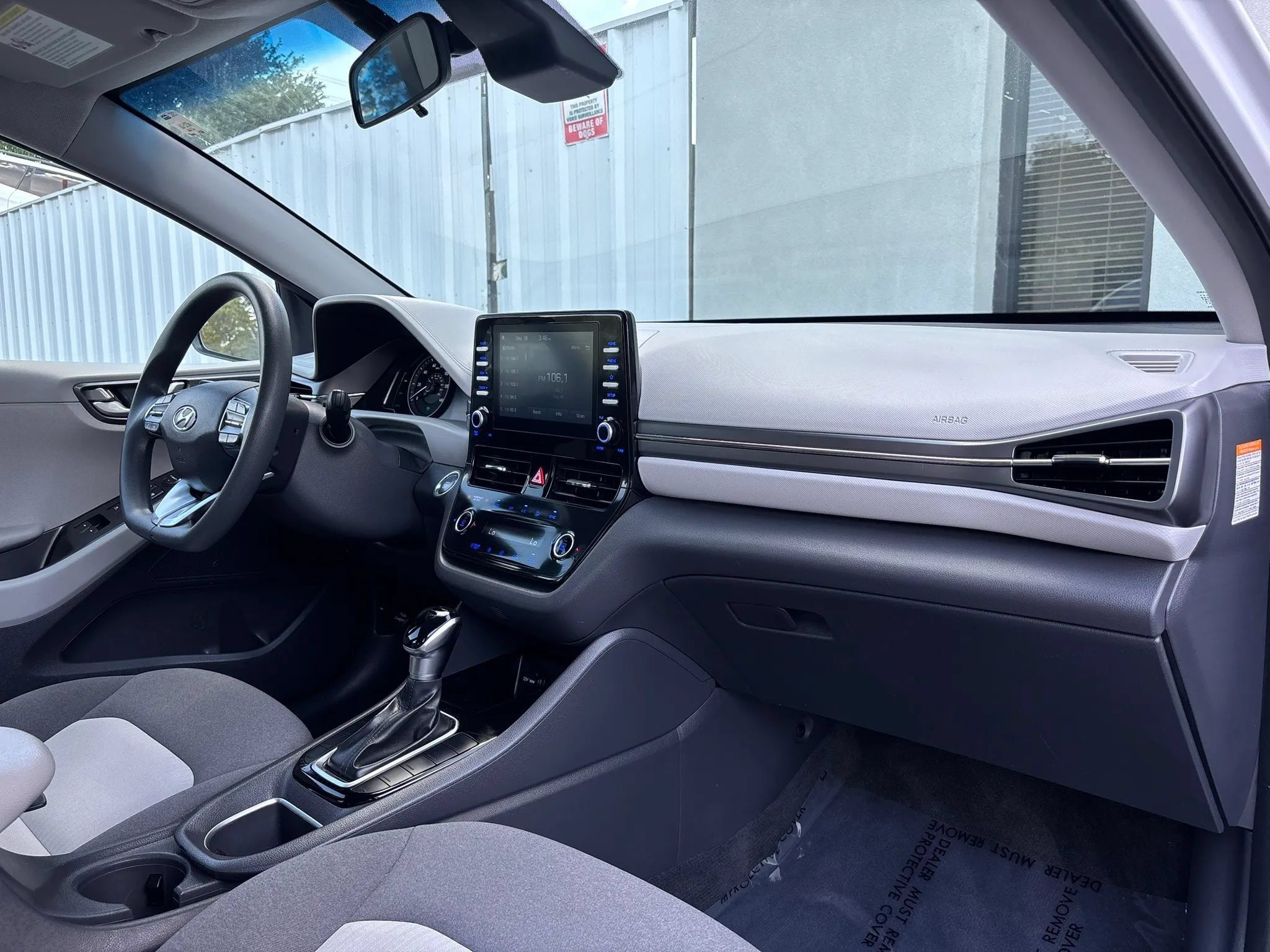 Used 2020 Hyundai Ioniq Blue FWD image 16