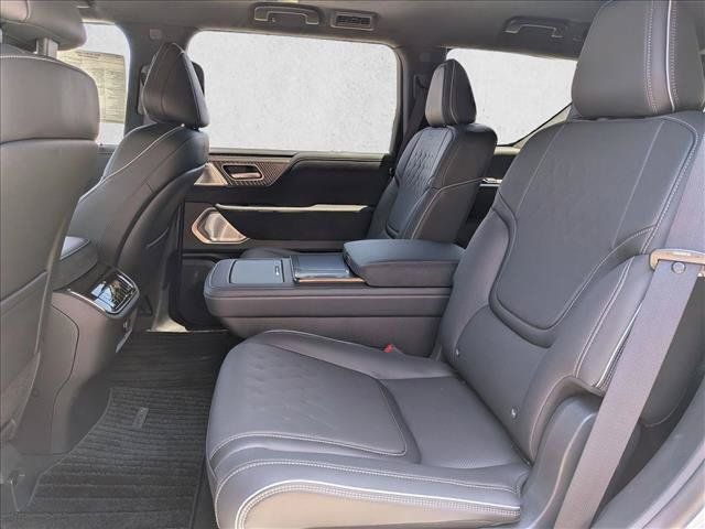 New 2026 INFINITI QX80 Autograph w/ Premium Cargo Package AWD/4WD image 16