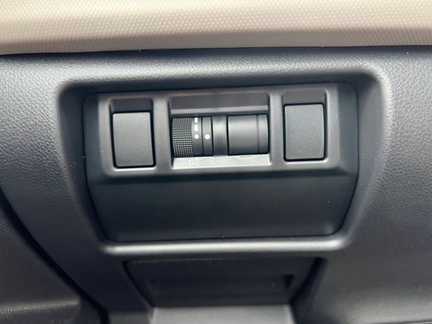 Used 2026 Subaru Forester AWD/4WD image 29