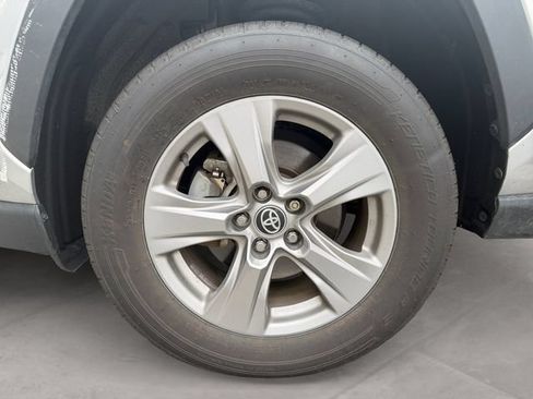 Used 2022 Toyota RAV4 XLE w/ Carpet Mat Package (TMS) AWD/4WD image 14