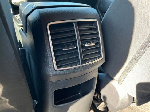 Used 2024 Kia Sportage LX image 24