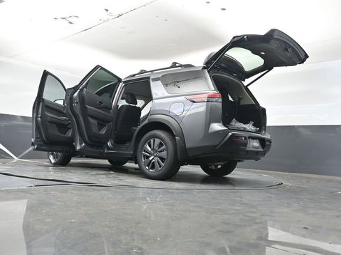 New 2026 Nissan Pathfinder SV image 42