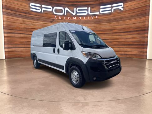 Used 2023 RAM ProMaster 2500 w/ Premium Appearance Group FWD image 9
