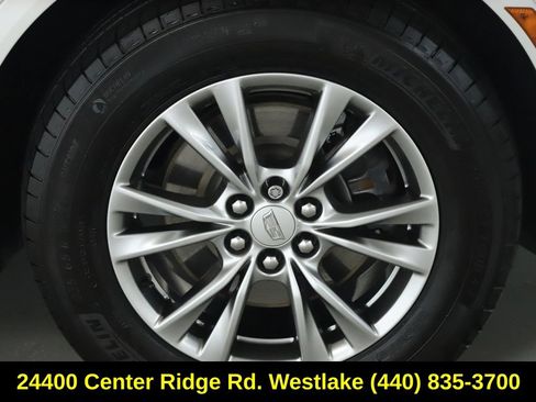 Used 2022 Cadillac XT5 Premium Luxury AWD/4WD image 10
