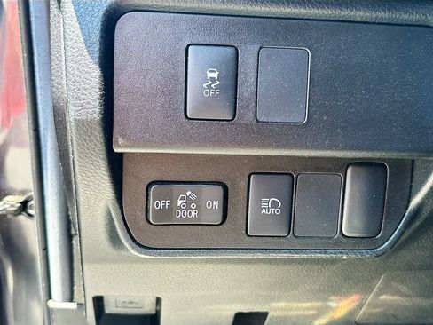 Used 2022 Toyota Tacoma SR AWD/4WD image 26