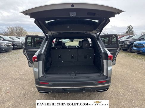 Used 2025 Buick Enclave Preferred w/ Power Package image 35