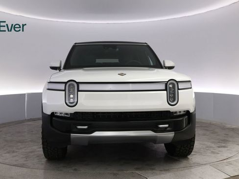 Used 2024 Rivian R1S Adventure AWD/4WD image 12