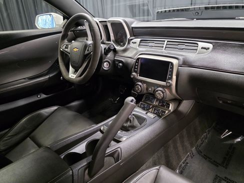 Used 2013 Chevrolet Camaro SS w/ SS Performance Package image 35