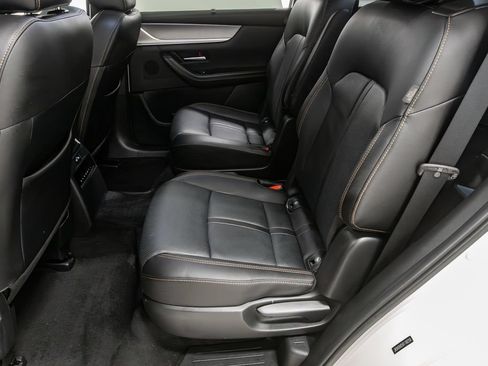 Used 2024 MAZDA CX-90 3.3 Turbo w/ Preferred Package AWD/4WD image 26