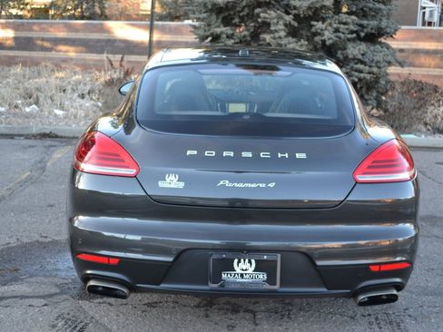 Used 2014 Porsche Panamera 4 w/ Premium Package image 17