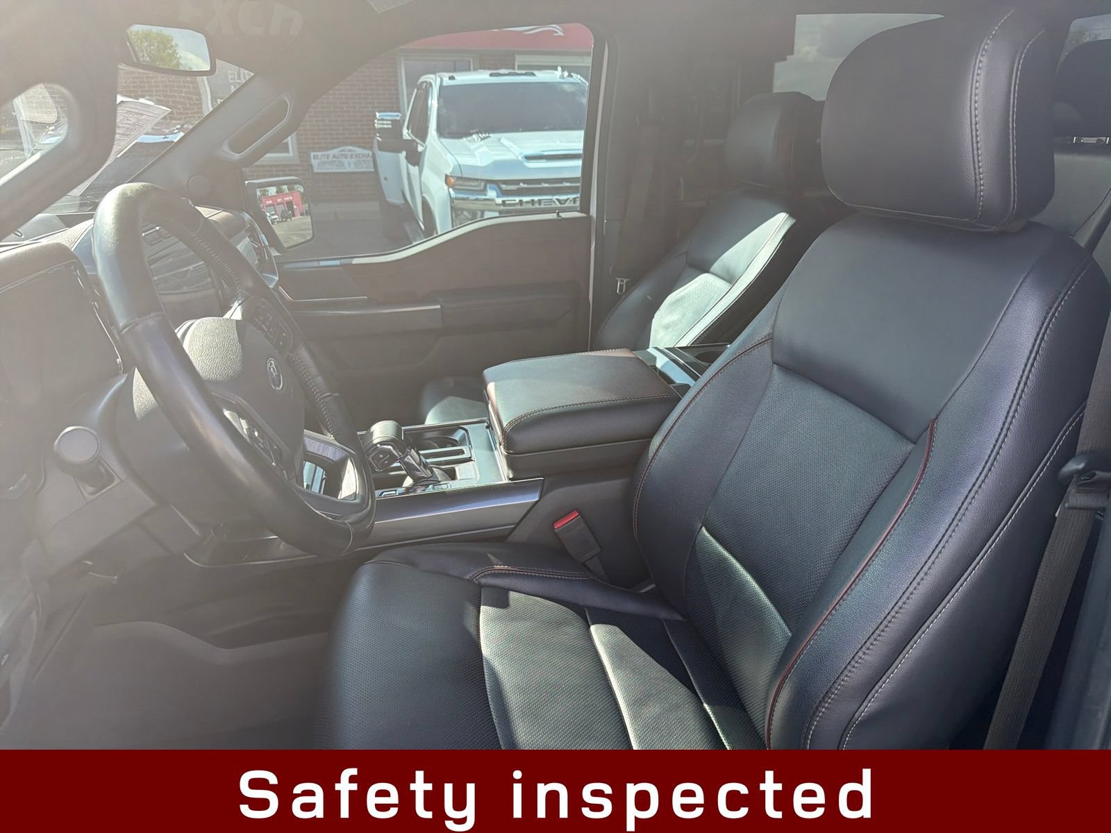 Used 2023 Ford F150 Lariat w/ Max Trailer Tow Package AWD/4WD image 11