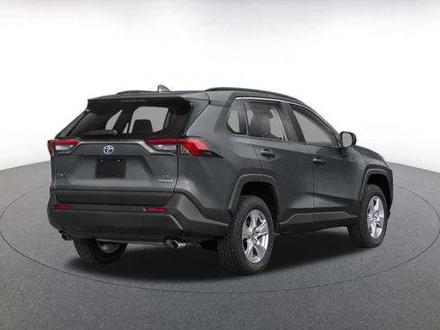 Used 2025 Toyota RAV4 LE AWD/4WD image 2