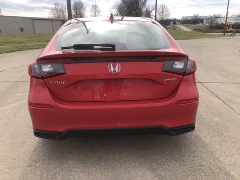 Used 2023 Honda Civic Sport image 3
