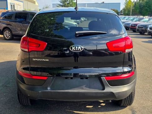 Used 2011 Kia Sportage LX FWD image 8