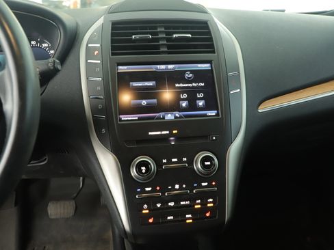 Used 2015 Lincoln MKC FWD w/ Equipment Group 101A Select image 11