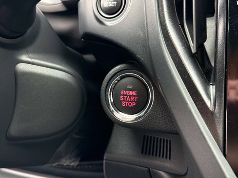 Used 2025 Subaru Forester Premium image 28