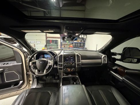 Used 2017 Ford F250 Platinum w/ Platinum Ultimate Package AWD/4WD image 14