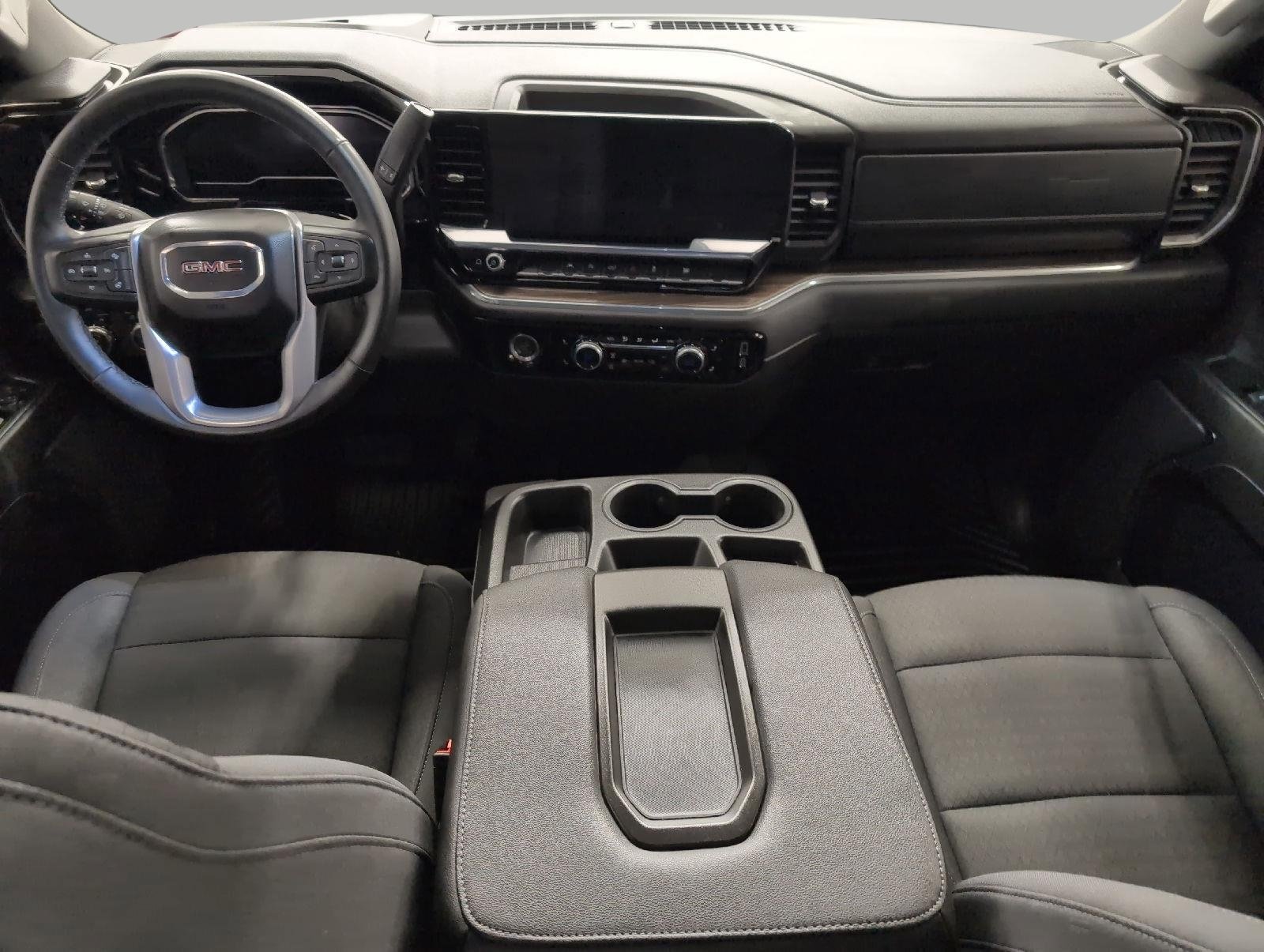 Used 2024 GMC Sierra 1500 Elevation AWD/4WD image 6