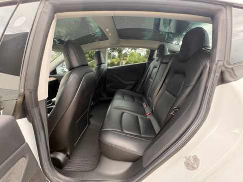 Used 2018 Tesla Model 3 Long Range RWD image 19