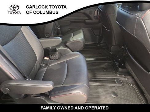 Used 2025 Toyota Sienna XSE w/ XSE Plus Package AWD/4WD image 17