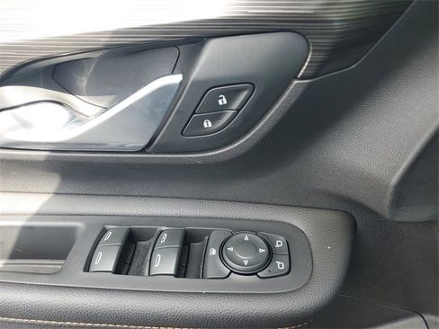 Used 2019 GMC Terrain SLT w/ Black Edition image 20