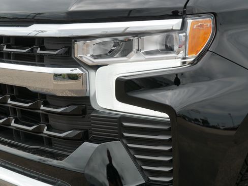 Certified 2026 Chevrolet Silverado 1500 LT AWD/4WD image 16