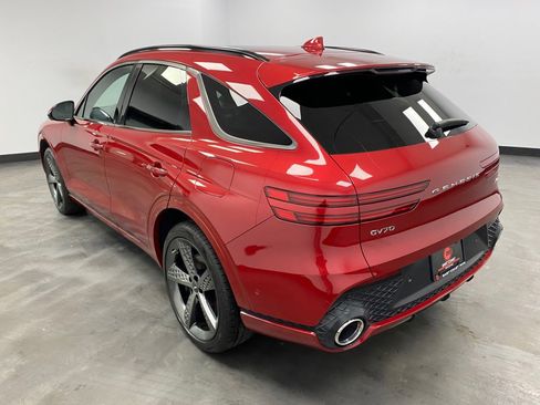 Used 2023 Genesis GV70 2.5T w/ Sport Prestige Package image 4