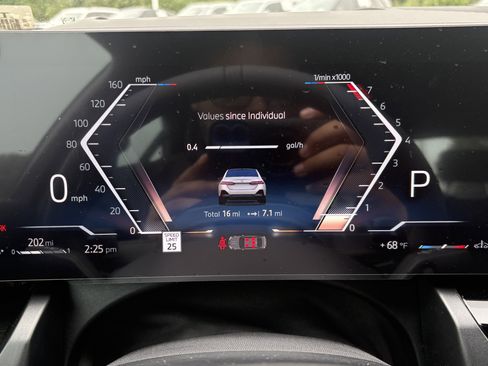 Used 2026 BMW 530i xDrive w/ M Sport Package image 21