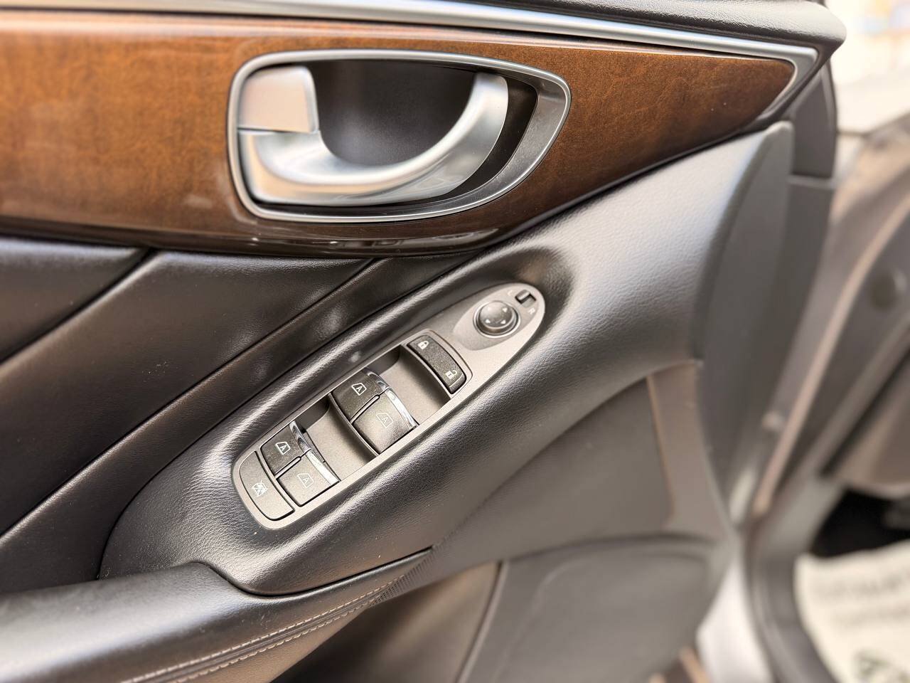 Used 2018 INFINITI Q50 Luxe w/ Cargo Package (L95) RWD image 26