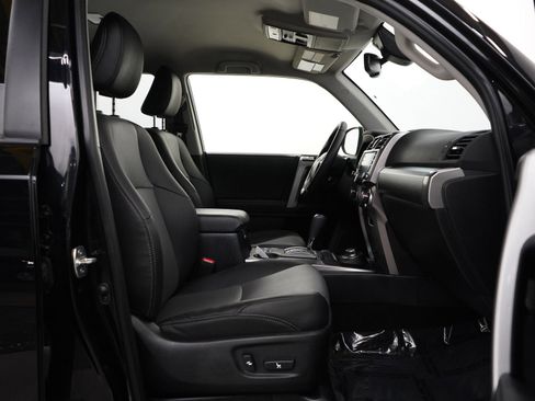 Used 2024 Toyota 4Runner SR5 Premium image 12