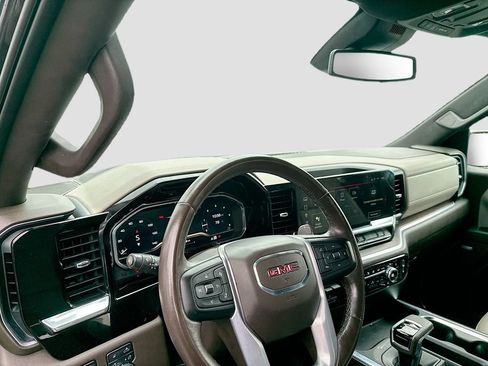 Used 2022 GMC Sierra 1500 SLT AWD/4WD image 12