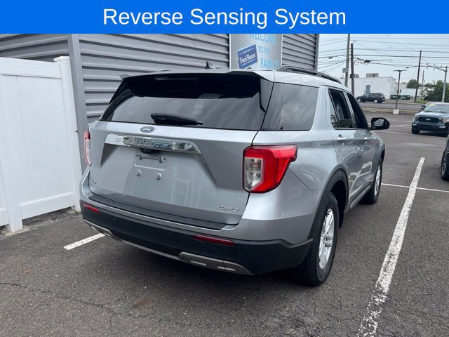 Used 2021 Ford Explorer XLT w/ Equipment Group 202A AWD/4WD image 5