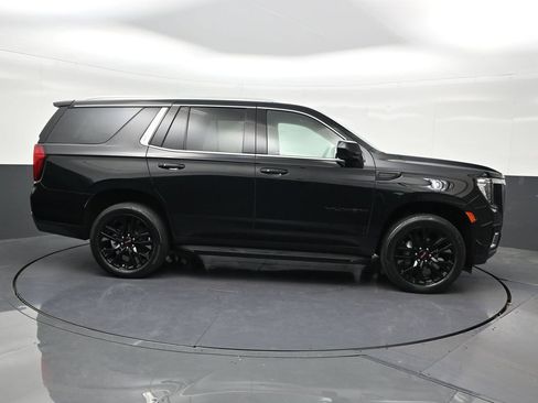 Used 2023 GMC Yukon SLE w/ Gmc Pro Safety Plus Package RWD image 7