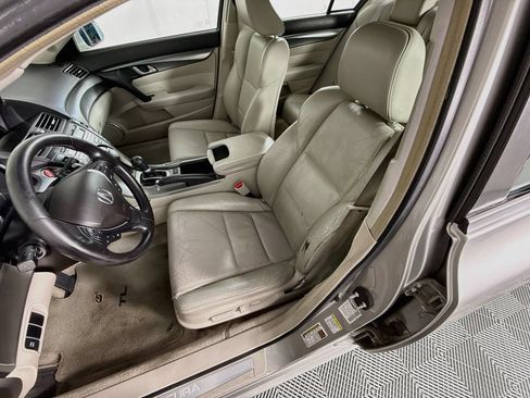 Used 2009 Acura TL w/ Technology Package FWD image 5