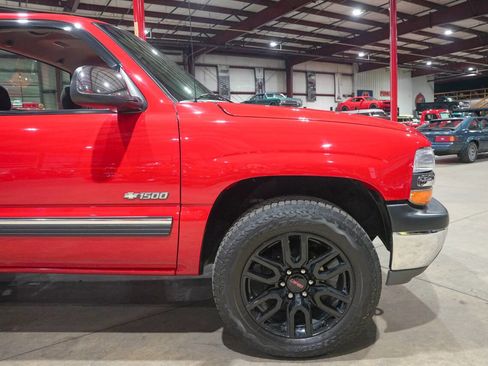Used 2002 Chevrolet Silverado 1500 LS w/ Off-Road Chassis Pkg image 11