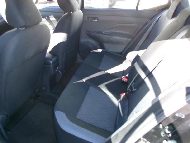 Used 2025 Nissan Versa SV FWD image 7