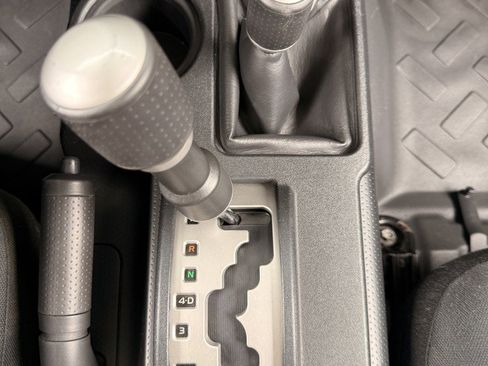Used 2007 Toyota FJ Cruiser 4WD image 30