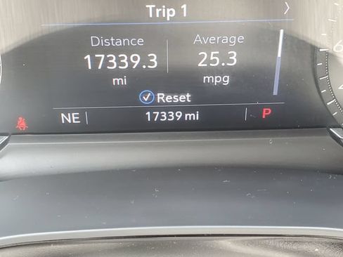 Used 2024 Cadillac XT5 Premium Luxury w/ LPO, Floor Liner Package FWD image 19