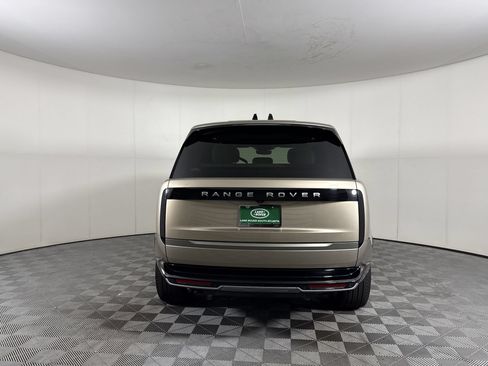Used 2026 Land Rover Range Rover SE AWD/4WD image 10