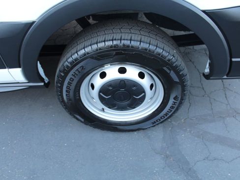 Used 2020 Ford Transit 250 Low Roof RWD image 11