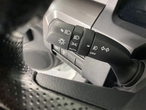 New 2025 Toyota Tacoma SR5 image 18