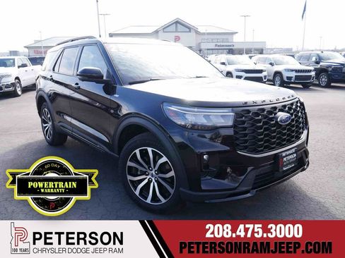 Used 2025 Ford Explorer ST-Line image 1