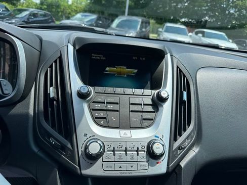 Used 2016 Chevrolet Equinox LS FWD image 18