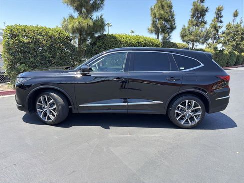 Used 2024 Acura MDX FWD w/ Technology Package image 3