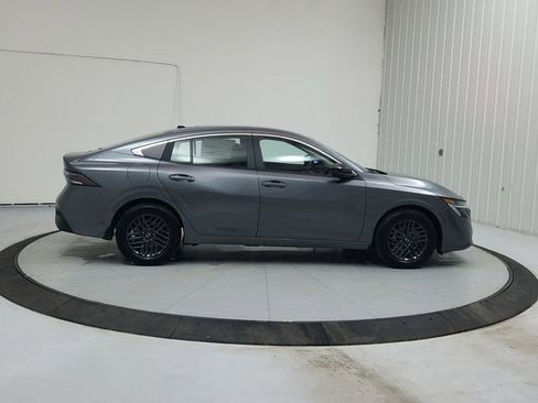 New 2026 Nissan Sentra SV w/ Floor Mat Package FWD image 8