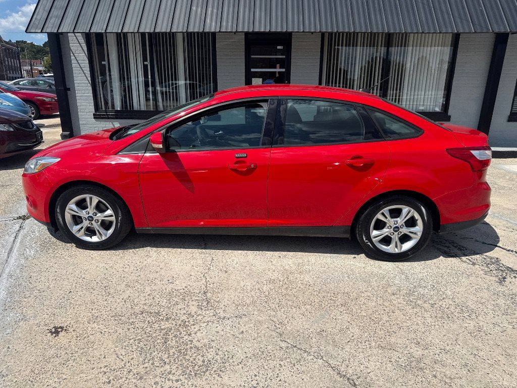 Used 2014 Ford Focus SE FWD image 7